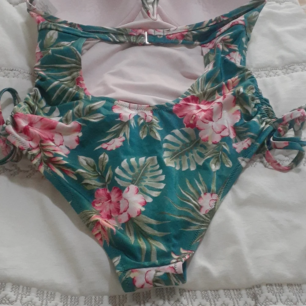 Shade and shore green floral one piece bathing suit size 34C - Picture 6 of 11